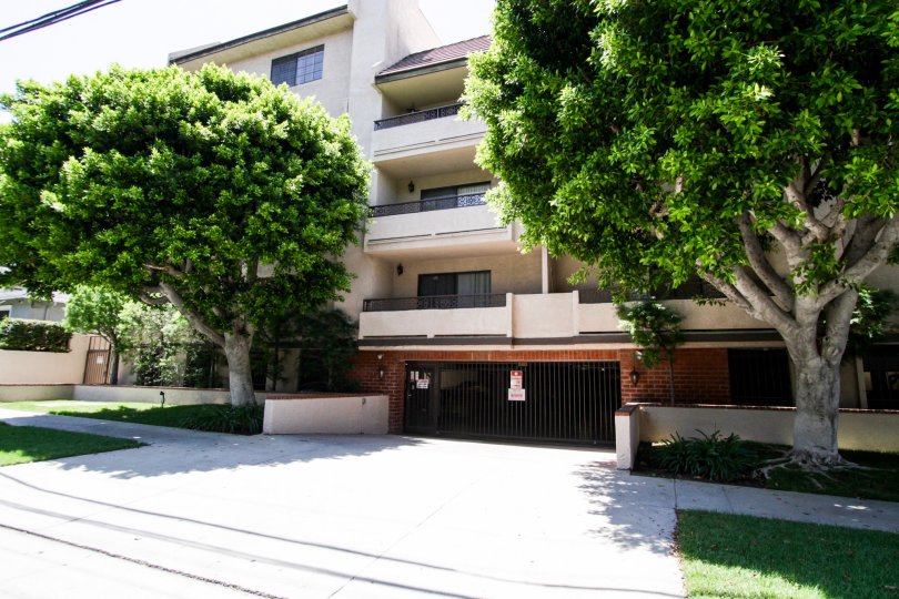 14600 Dickens St Sherman Oaks CA